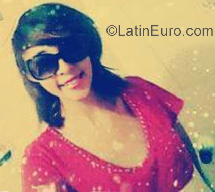 Date this attractive Venezuela girl Ana from Barquisimeto VE2412