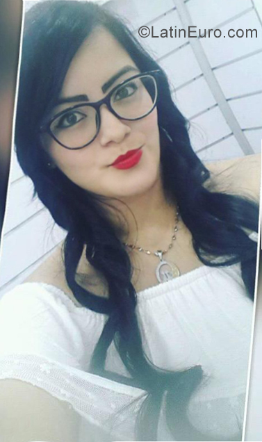 Date this funny Venezuela girl Patricia from Trujillo VE2418