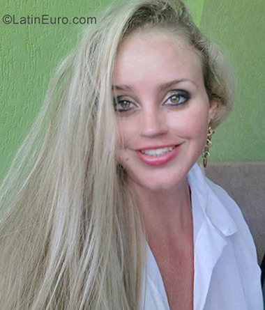 Date this charming Brazil girl Isabela from Mogi Guaçu BR10840