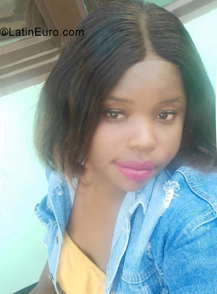 Date this funny Zambia girl Carol from Ndola ZM23
