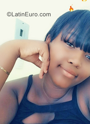 Date this stunning Dominican Republic girl Ana from Juan Dolio DO35174