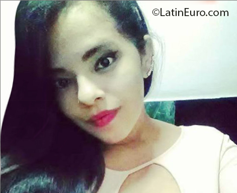 Date this tall Venezuela girl Joanise from Maracaibo VE2480