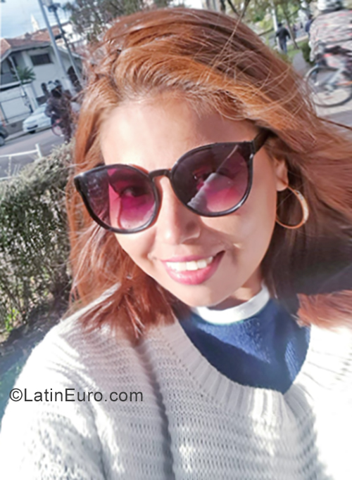 Date this lovely Ecuador girl Karol from Guayaquil EC339