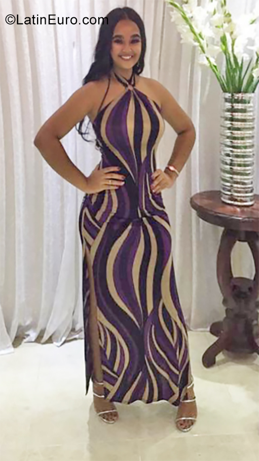 Date this attractive Dominican Republic girl Jatnna from Santiago DO35290