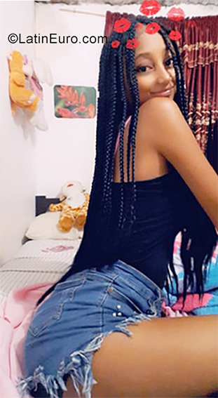 Date this pretty Colombia girl Valentina from Neiva CO25636
