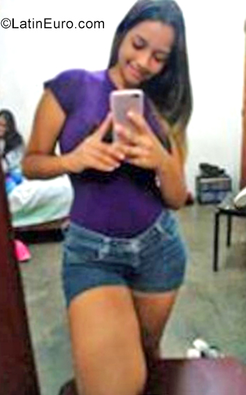 Date this lovely Venezuela girl Beatriz from Cumana VE2511