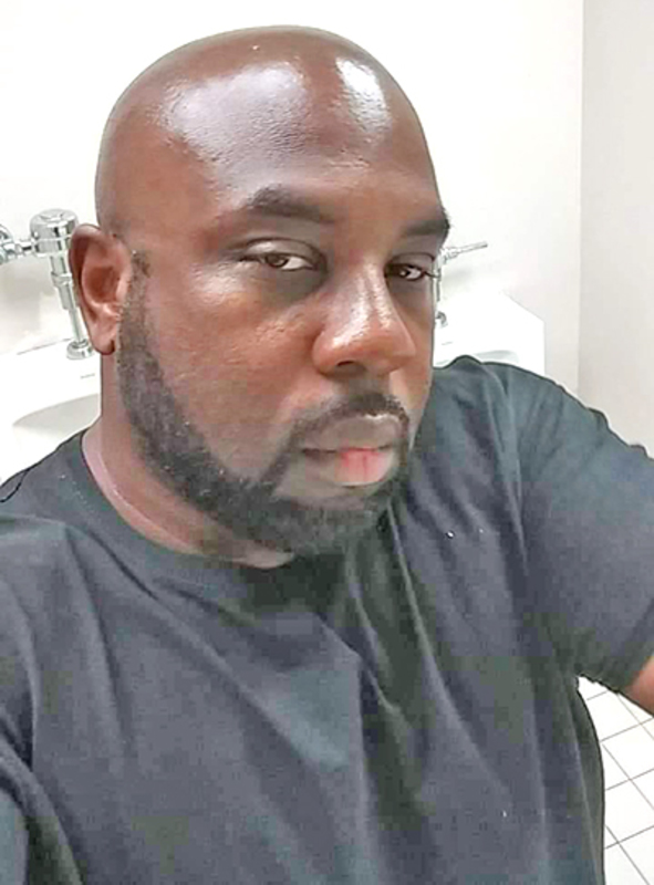Date this attractive United States man Lamont from New York US20117