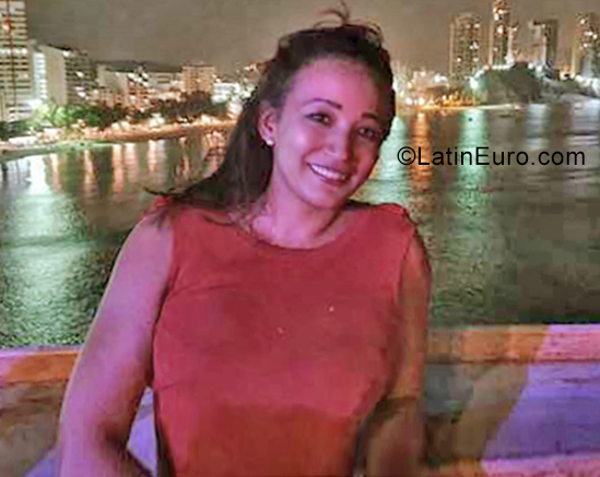 Date this beautiful Colombia girl Karina from Santa Marta CO25720