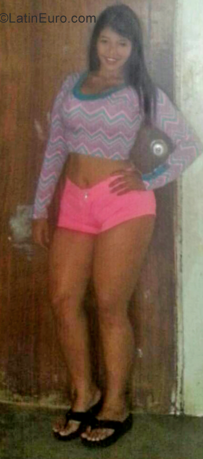 Date this tall Venezuela girl Karla from Barquisimeto VE2531