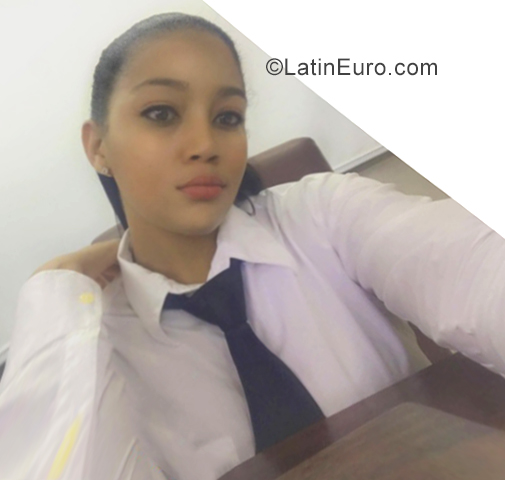 Date this good-looking Dominican Republic girl Vilianny from Puerto Plata DO35425