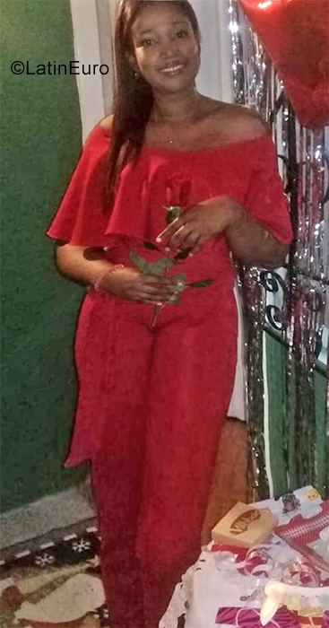 Date this young Colombia girl Milenys from Bogota CO25795