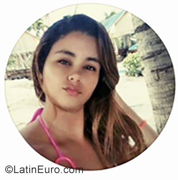 Date this hot Venezuela girl Maria from Caracas VE2561