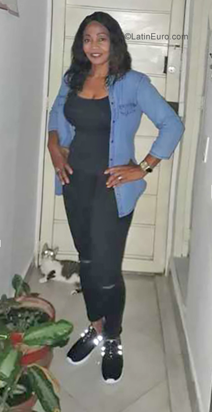 Date this tall Colombia girl Maria Estefana from Medellin CO25833