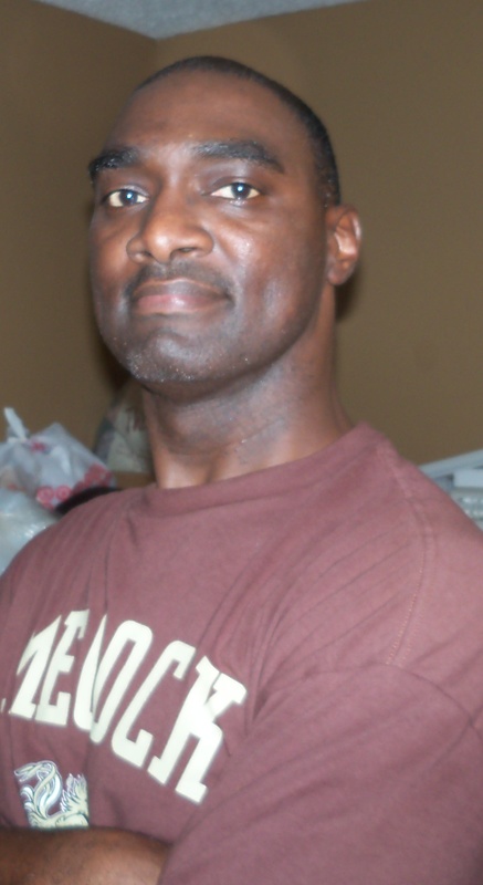 Date this gorgeous United States man Energetic from Summerville US20194