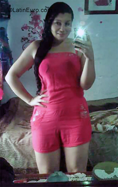 Date this exotic Colombia girl Johana from Medellin CO25859