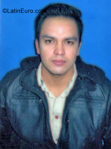Date this charming Ecuador man Michael from Quito EC352