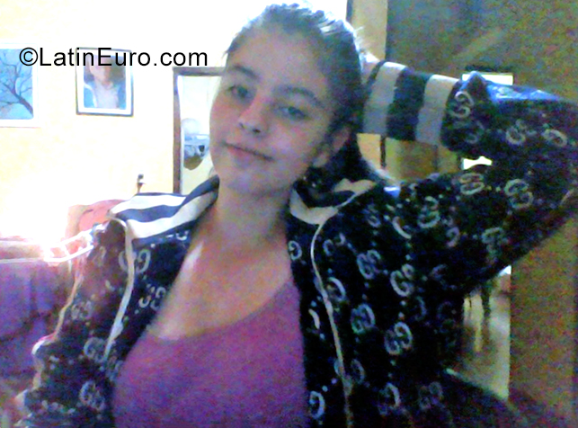 Date this good-looking Paraguay girl Brisa from Ca r apegua PY24