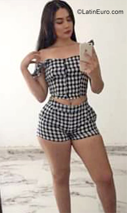 Date this georgeous Dominican Republic girl Maria from Santiago DO35669