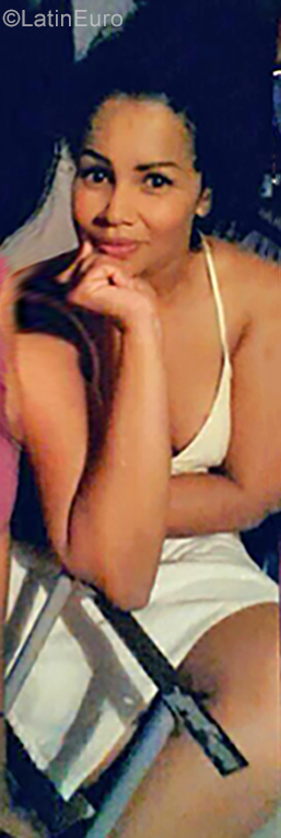 Date this pretty Venezuela girl Desiree from Ciudad Guayana VE2626