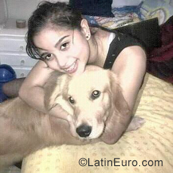 Date this hard body Venezuela girl Desiree from Caracas VE2599