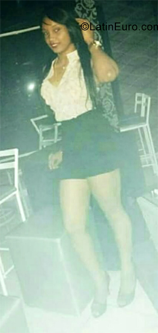 Date this happy Dominican Republic girl Eridania from Santiago DO35709