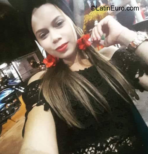 Date this voluptuous Colombia girl Sajith from Valledupar CO25920