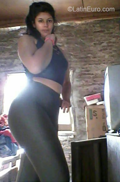 Date this fun Argentina girl Mariluz from Buenos Aires AR225