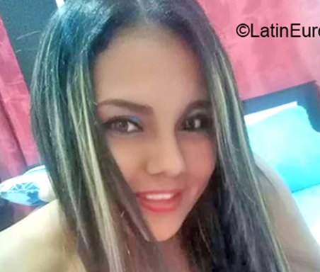 Date this nice looking Colombia girl Zarai from Tulua CO25936