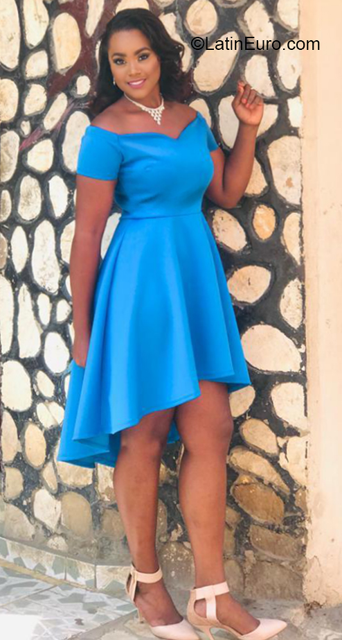 Date this gorgeous Colombia girl Johanny from San Cristobal CO25938