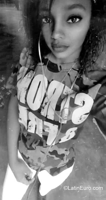 Date this exotic Dominican Republic girl Marisol from Samana DO35789