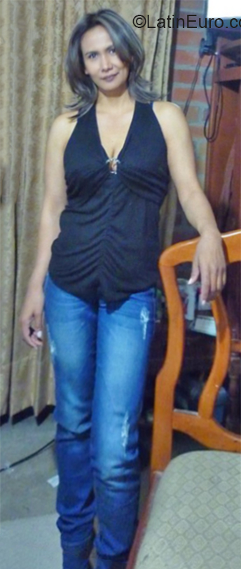 Date this cute Colombia girl Yoli from Bogota CO25948