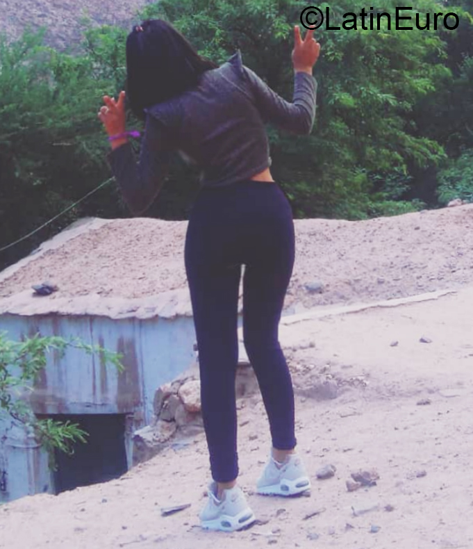 Date this beautiful Argentina girl Romina from Salta AR231