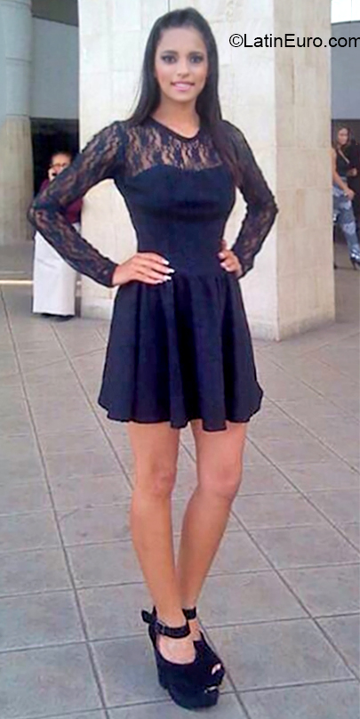Date this pretty Colombia girl Genesis from Bogota CO26006