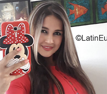 Date this hard body Colombia girl Salome from Bogota CO26009