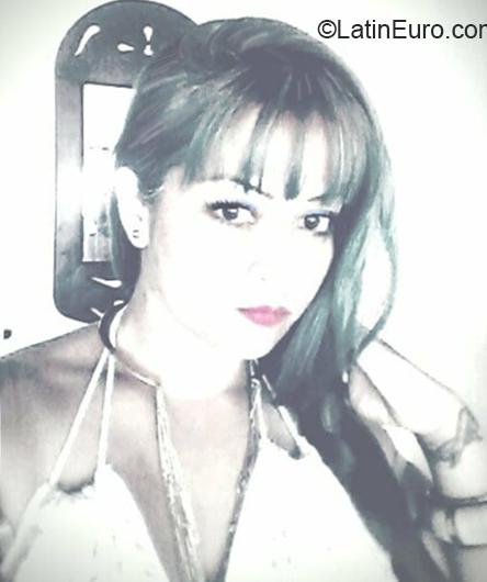 Date this hot Colombia girl Sonia from Bogota CO26031