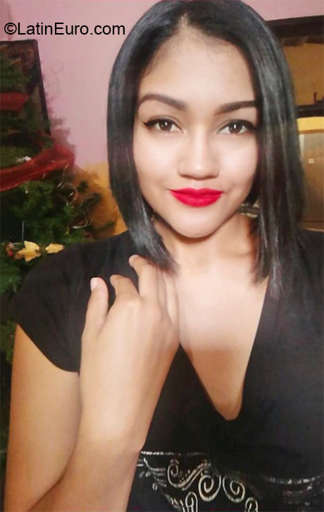 Date this gorgeous Venezuela girl Eduarlis from La Victoria VE2697