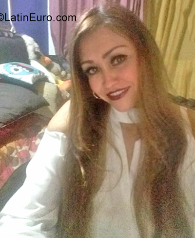 Date this foxy Colombia girl Diana from Bogota CO26040