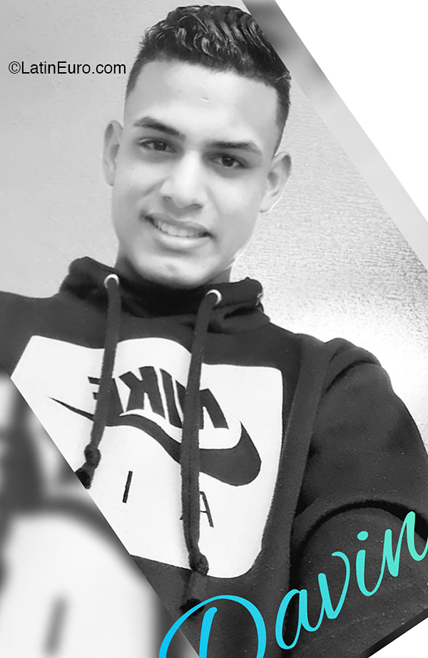 Date this lovely Venezuela man Dave from Maracay VE2709