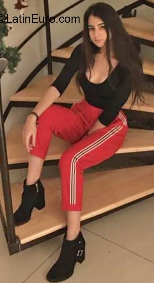 Date this foxy Venezuela girl Yuseli from Bolívar VE2712