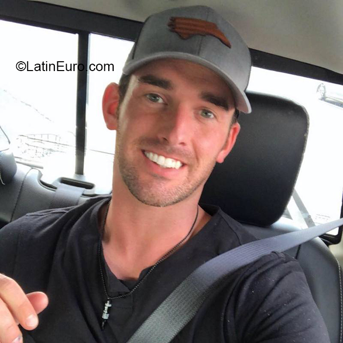 Date this cute United States man Vee from Salt Lake City US20349