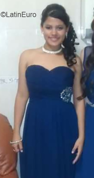 Date this delightful Mexico girl Vanessa from Saltillo MX1700