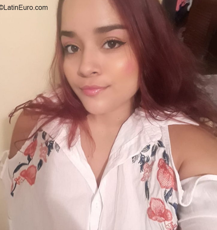 Date this lovely Colombia girl Isabel from Medellin CO26135