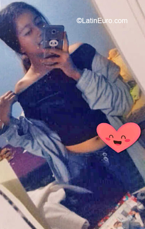 Date this beautiful Mexico girl Gabriela from Rio Bravo MX1705