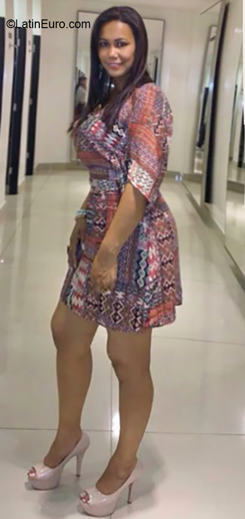 Date this voluptuous Colombia girl Diana from Cali CO26183