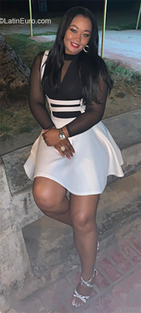Date this lovely Dominican Republic girl Yoana from San Pedro De Macoris DO36358