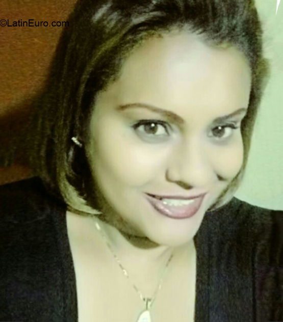 Date this tall Colombia girl Sagaria from Bogota CO26195