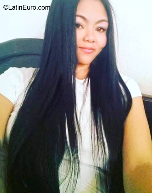 Date this georgeous Colombia girl Maria from Medellin CO26204