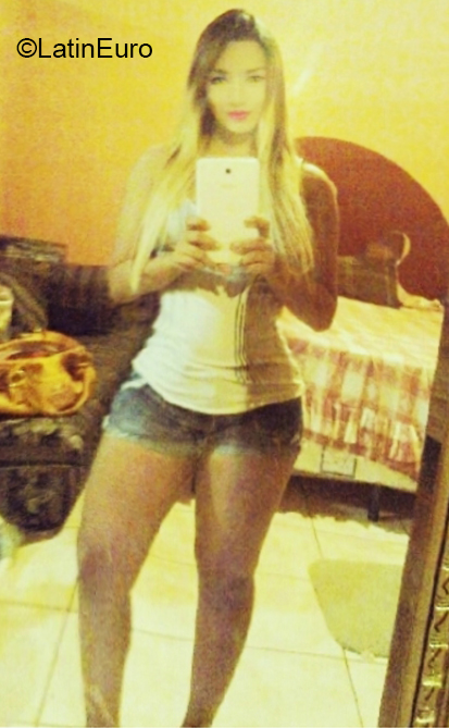 Date this gorgeous Spain girl Mabeline from Valencia ES476