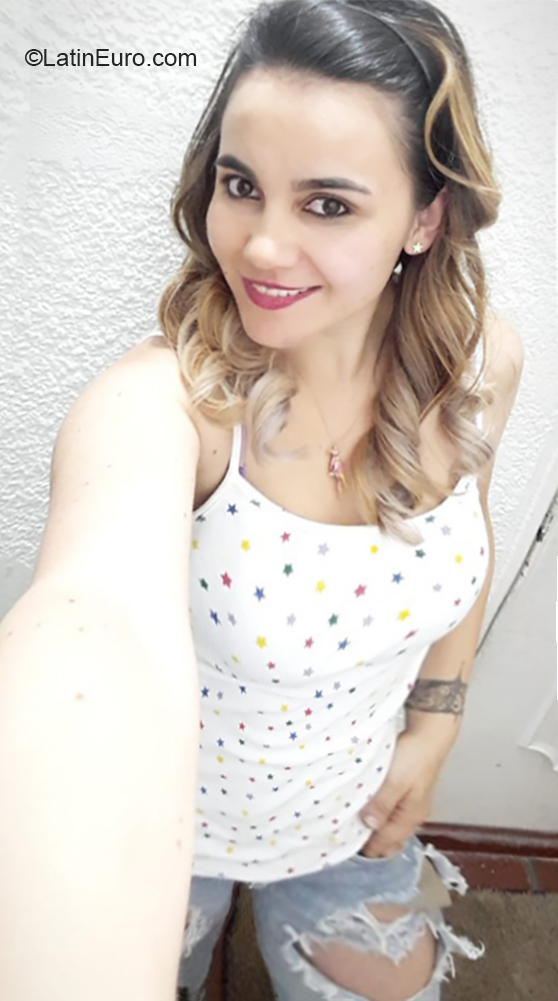 Date this fun Colombia girl Milena from Bogota CO26213