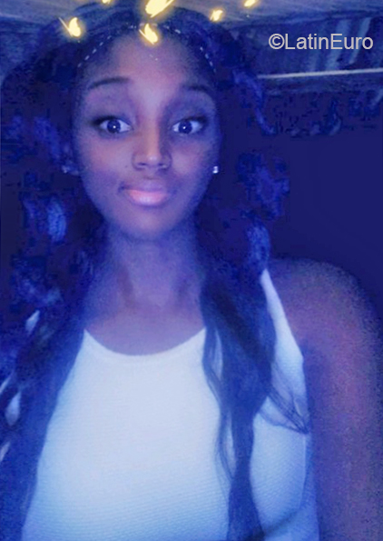 Date this exotic Jamaica girl Shenieka from Ocho Rios JM2631